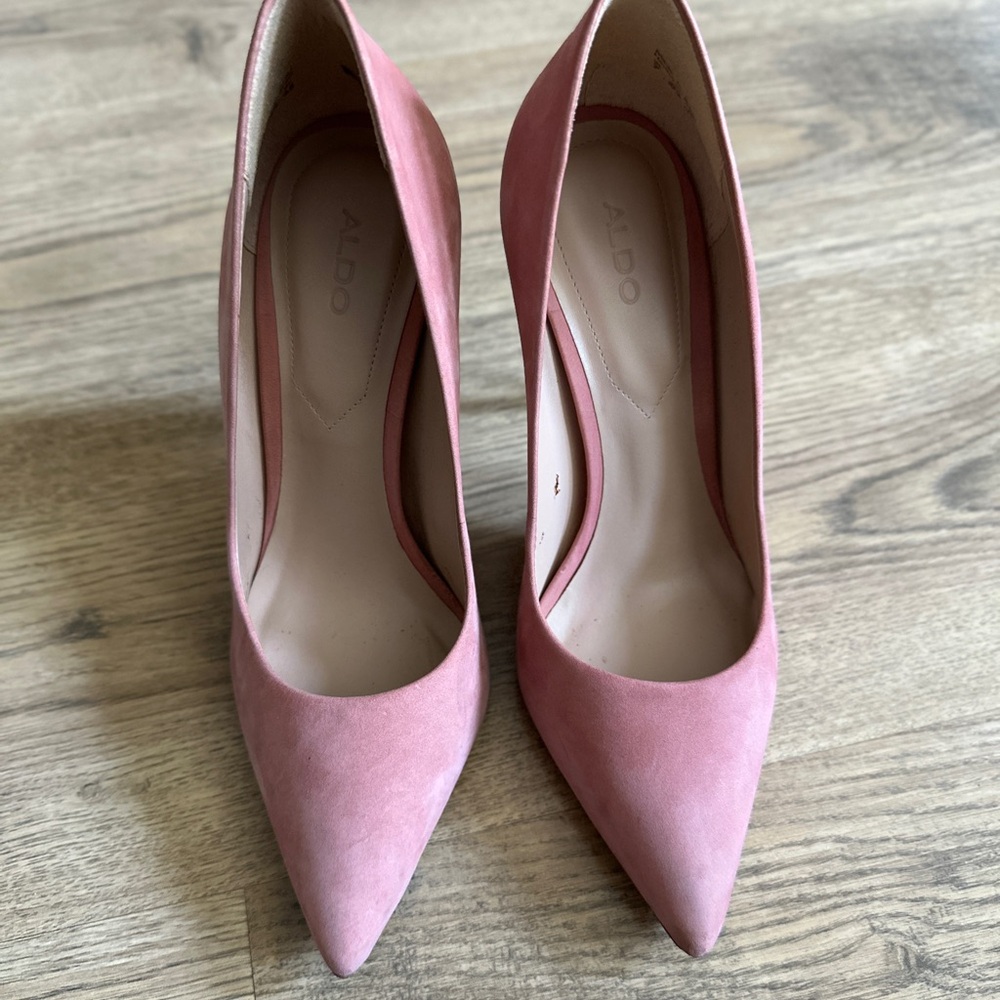 Aldo Cassedy Blush Pink Pointed Heels- perfect for this upcoming spring season!